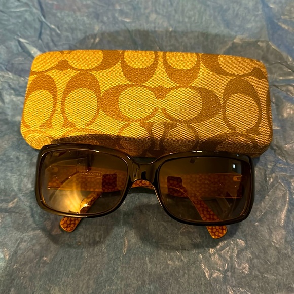 Coach Delphine Tortoise Sunglasses - Picture 1 of 6